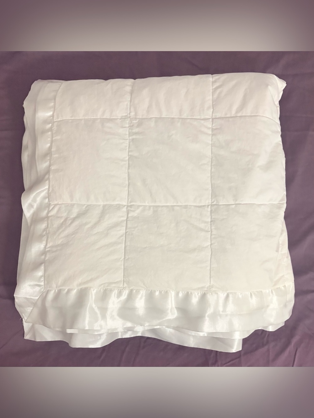 Beautyrest Queen Lightweight White Goose Down Comforter Satin Edge Cream Color